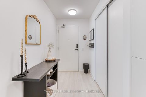 Photo 4 at 5506 - 3883 Quartz Road SW, City Centre, Mississauga