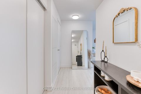 Photo 5 at 5506 - 3883 Quartz Road SW, City Centre, Mississauga