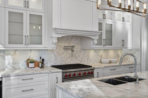 Photo 11 at 210 Willowdale Avenue, Willowdale East, Toronto