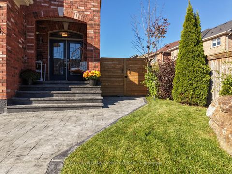 Photo 4 at 2199 Dawson Crescent, Alcona, Innisfil