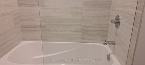 Photo 11 at 6210 - 225 Commerce Street, Vaughan Corporate Centre, Vaughan