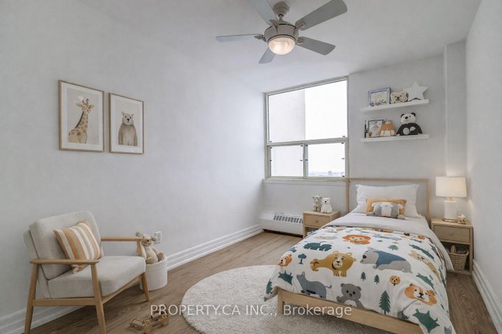 Photo 6 at 1706 - 155 Marlee Avenue, Belgravia, Toronto