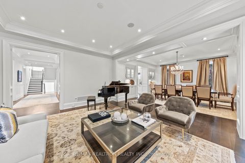 Photo 10 at 50 Evita Court, Uplands, Vaughan