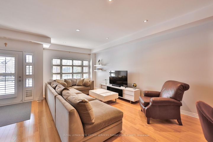 Photo 2 at 15 - 2460 Prince Michael Drive, JC Joshua Creek, Oakville