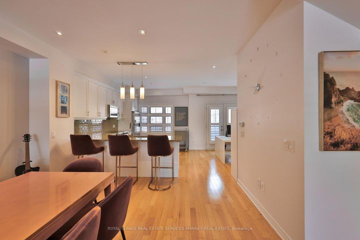 Photo 7 at 15 - 2460 Prince Michael Drive, JC Joshua Creek, Oakville