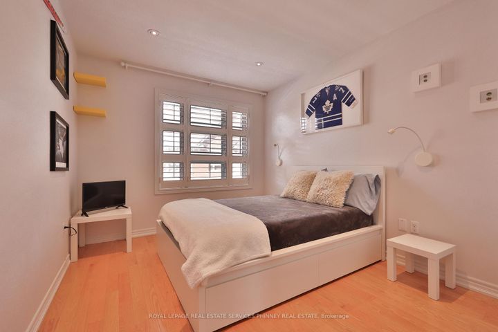 Photo 21 at 15 - 2460 Prince Michael Drive, JC Joshua Creek, Oakville