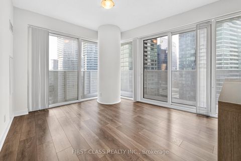 Photo 9 at 2502 - 100 Harbour Street, Waterfront Communities C1, Toronto