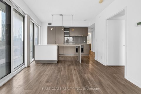 Photo 11 at 2502 - 100 Harbour Street, Waterfront Communities C1, Toronto