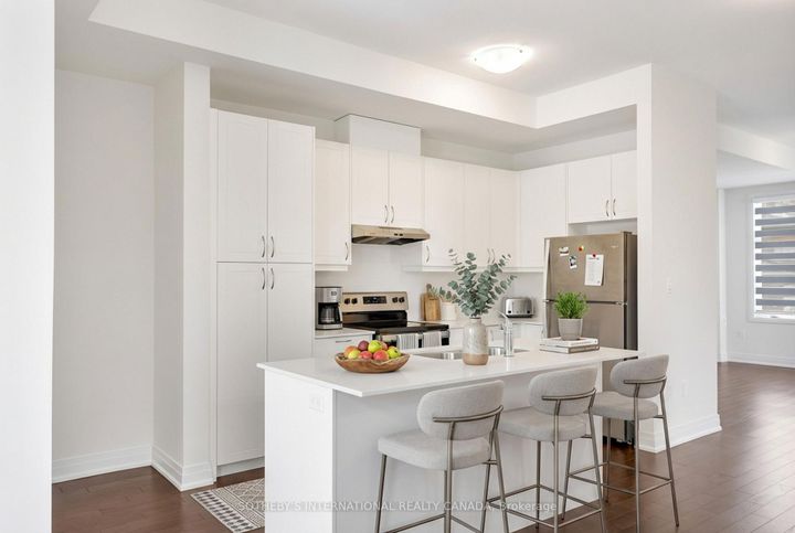 Photo 18 at 197 Wyndham Street, Streetsville, Mississauga