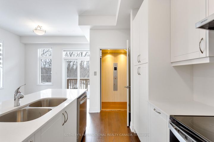 Photo 23 at 197 Wyndham Street, Streetsville, Mississauga