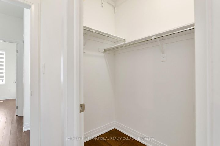 Photo 33 at 197 Wyndham Street, Streetsville, Mississauga