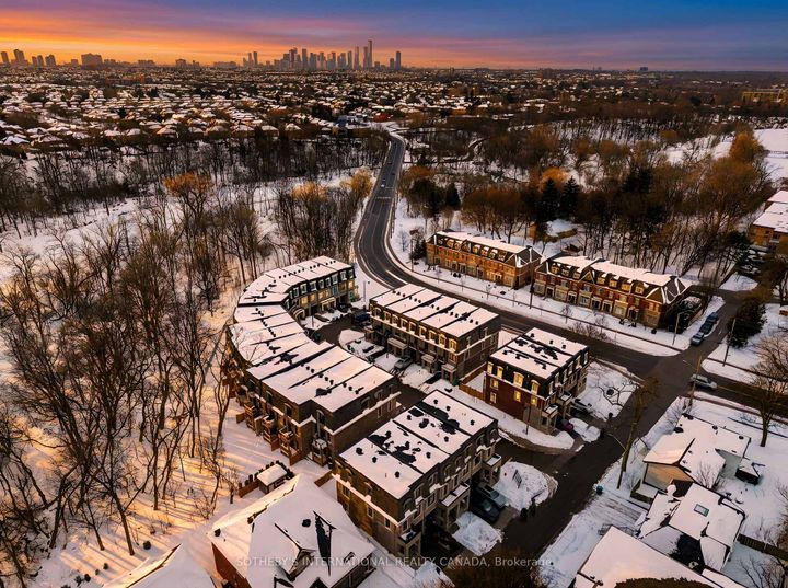 Photo 43 at 197 Wyndham Street, Streetsville, Mississauga