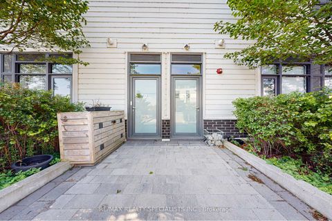 Photo 5 at 10 - 233 Broward Way, Rural Innisfil, Innisfil