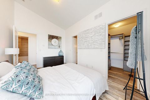 Photo 32 at 10 - 233 Broward Way, Rural Innisfil, Innisfil