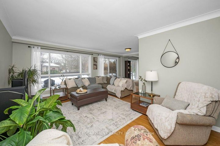 Photo 7 at 345 Sandlewood Road, WO West, Oakville