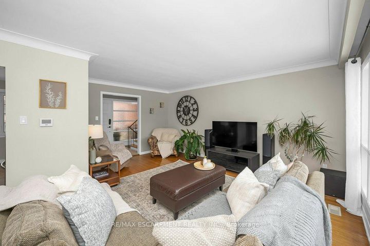 Photo 8 at 345 Sandlewood Road, WO West, Oakville