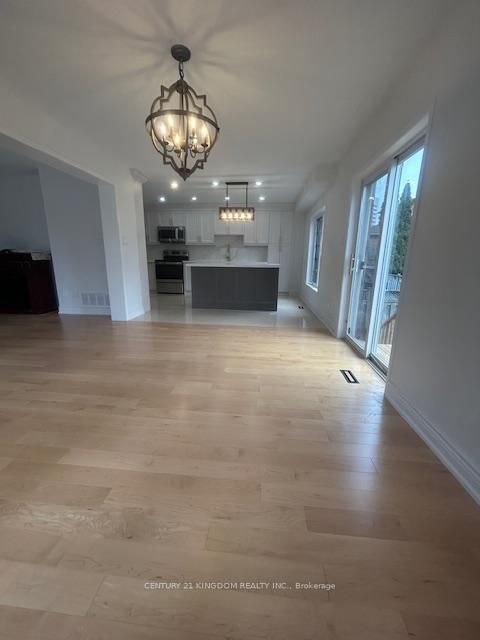 Photo 7 at 1 Seton Park Road, Flemingdon Park, Toronto