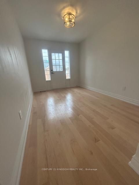 Photo 21 at 1 Seton Park Road, Flemingdon Park, Toronto