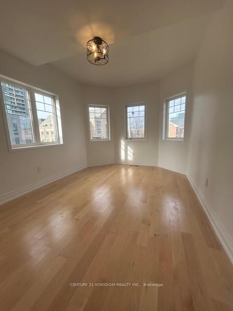 Photo 22 at 1 Seton Park Road, Flemingdon Park, Toronto