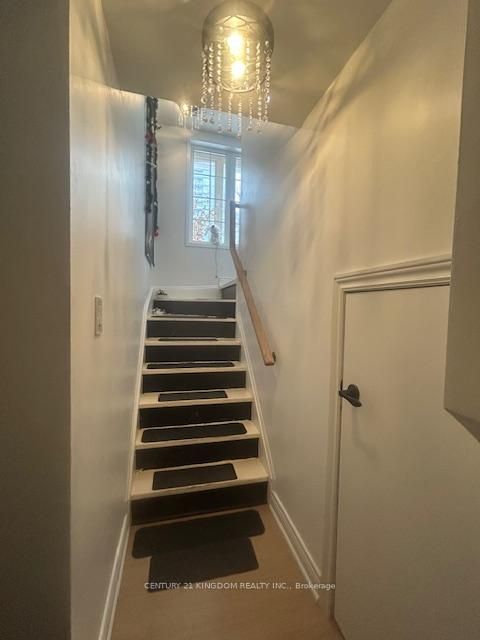 Photo 24 at 1 Seton Park Road, Flemingdon Park, Toronto