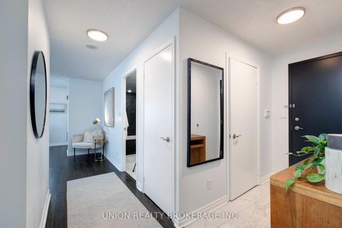 Photo 9 at 714 - 410 Queens Quay W, Waterfront Communities C1, Toronto
