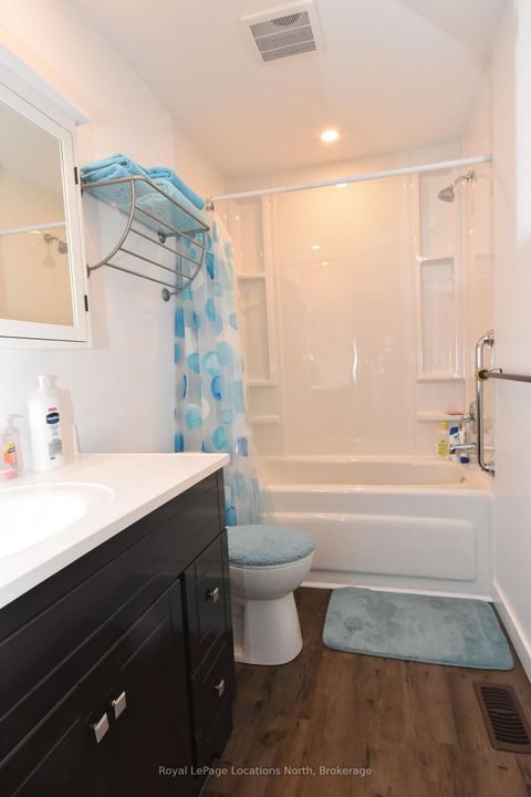 Photo 8 at 236 Phillips Street, Stayner, Clearview