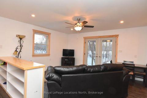 Photo 13 at 236 Phillips Street, Stayner, Clearview