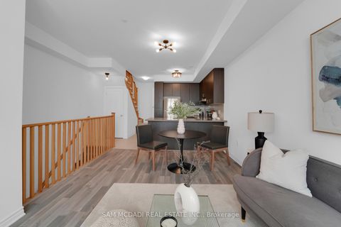 Photo 1 at 14 - 1150 Stroud Lane, Clarkson, Mississauga
