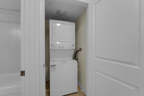 Photo 16 at 14 - 1150 Stroud Lane, Clarkson, Mississauga