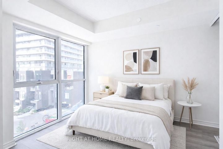 Photo 5 at 1003 - 39 Annie Craig Drive, Mimico, Toronto