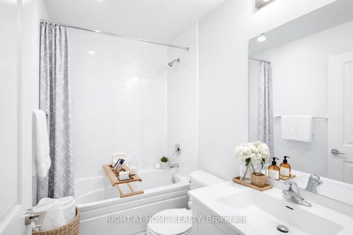 Photo 6 at 1003 - 39 Annie Craig Drive, Mimico, Toronto