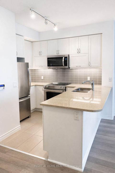 Photo 2 at 1003 - 39 Annie Craig Drive, Mimico, Toronto