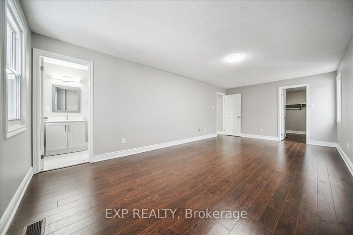 Photo 34 at 44 Newcastle Crescent, Westgate, Brampton