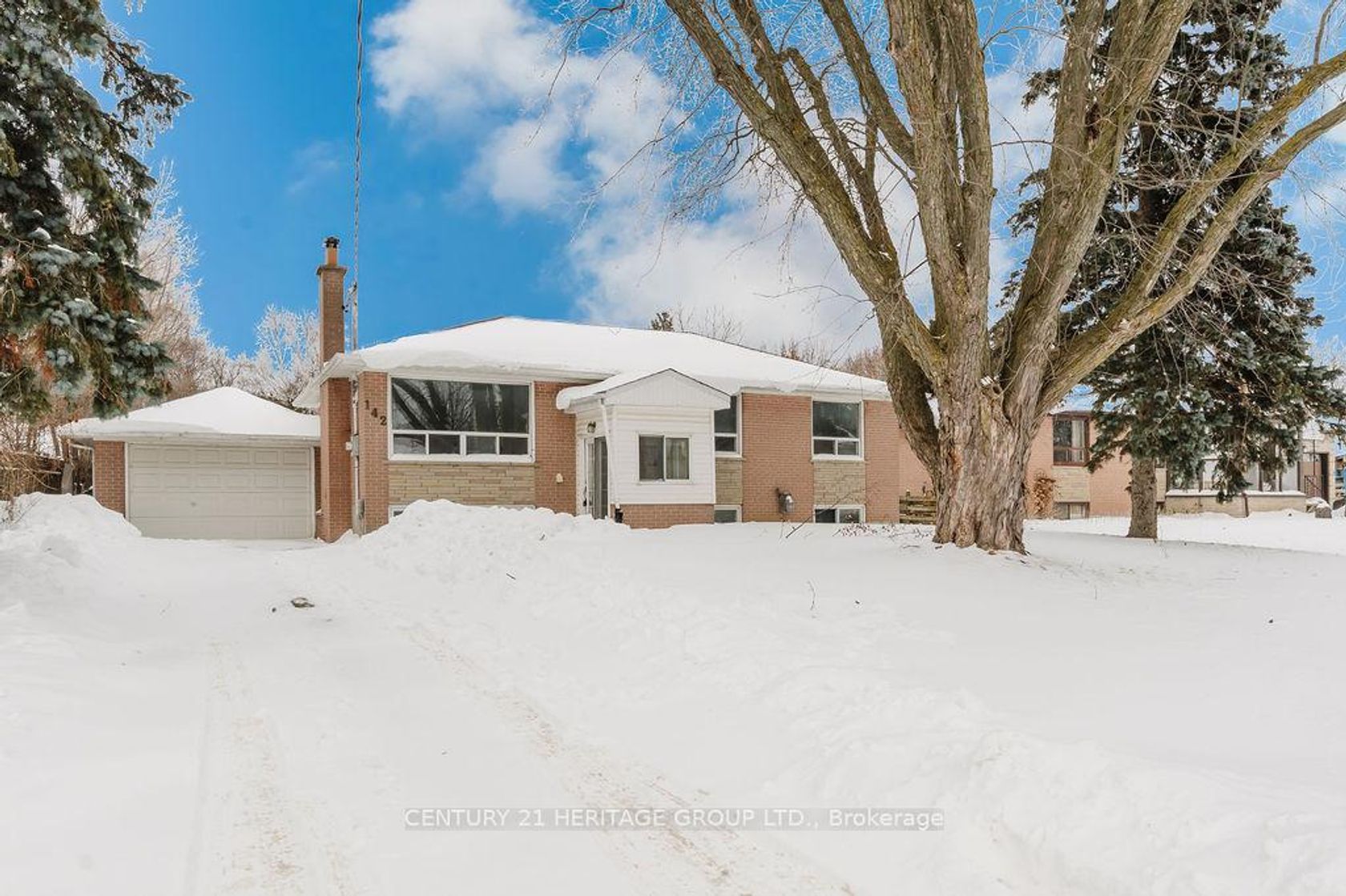 142 Kingslynn Drive, King City, King photo number 2