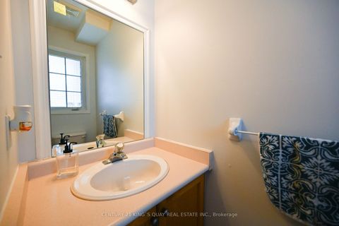 Photo 10 at 50 Crittenden Drive, Keswick South, Georgina