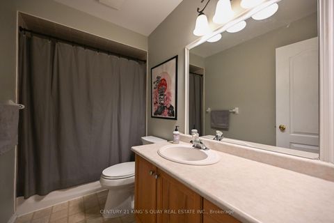 Photo 13 at 50 Crittenden Drive, Keswick South, Georgina