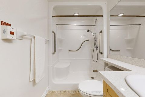 Photo 11 at 303 - 2020 McNicoll Avenue, Milliken, Toronto