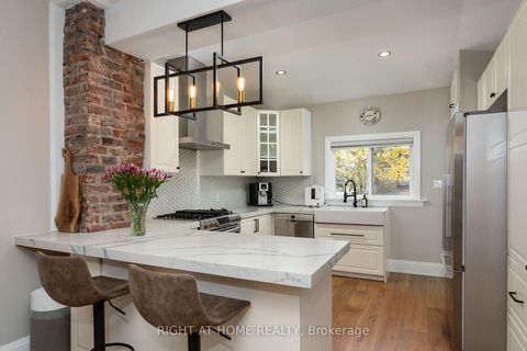 Photo 2 at 171 Islington Avenue, New Toronto, Toronto