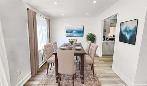 Photo 3 at 18 Ward Drive, Painswick North, Barrie