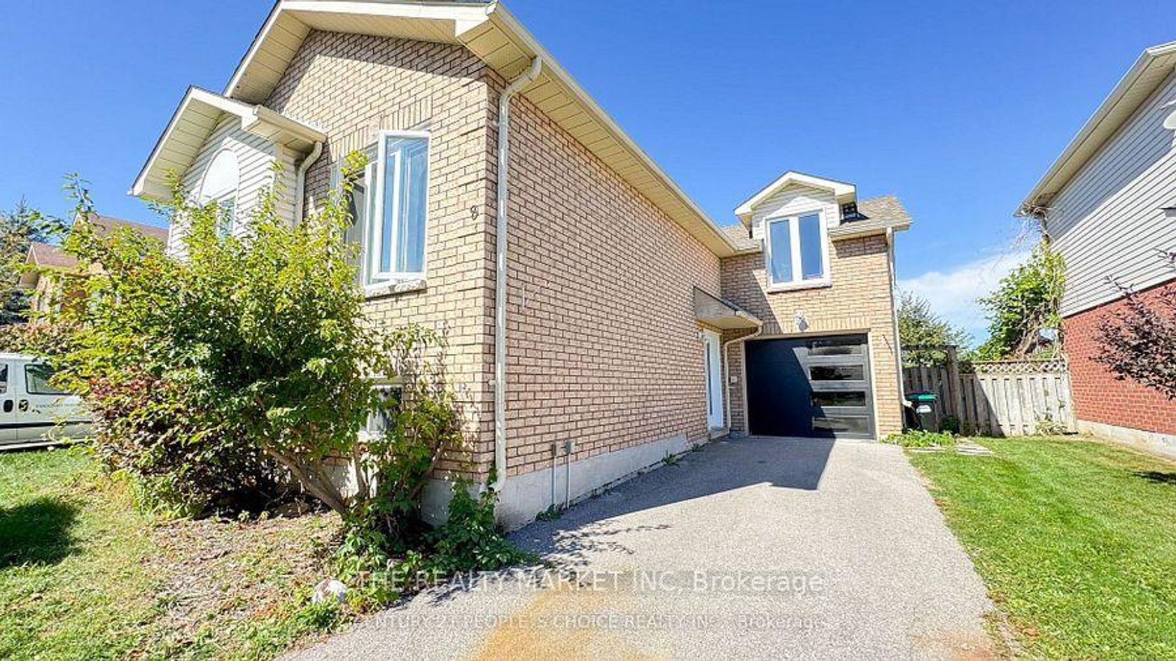 18 Ward Drive, Painswick North, Barrie photo 3
