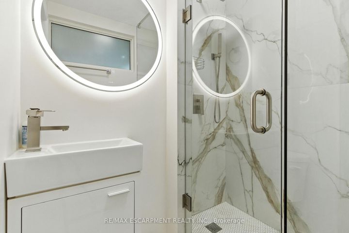 Photo 9 at 230 South Service Road, Mineola, Mississauga