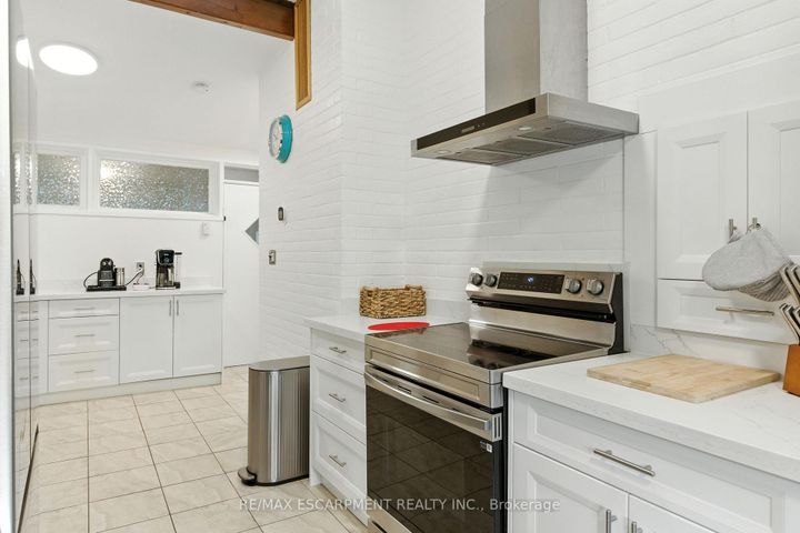 Photo 19 at 230 South Service Road, Mineola, Mississauga