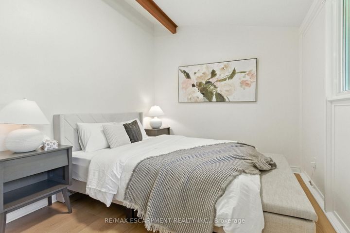 Photo 33 at 230 South Service Road, Mineola, Mississauga