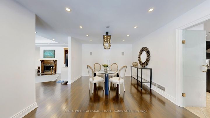 Photo 7 at 62 Wimpole Drive, Windfields, Toronto