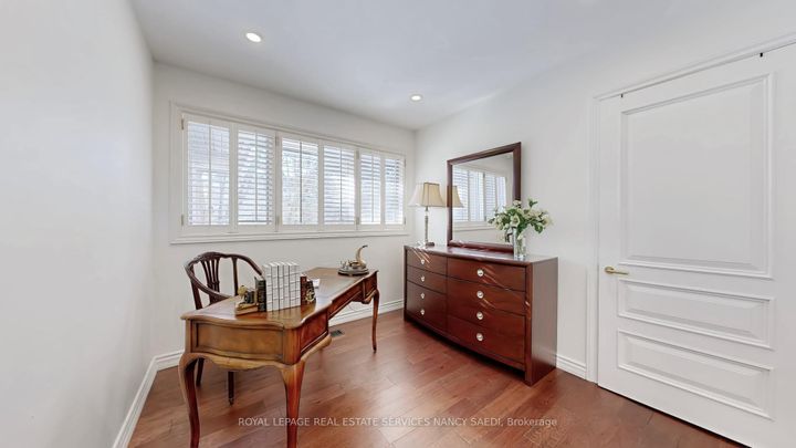 Photo 33 at 62 Wimpole Drive, Windfields, Toronto