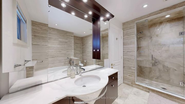 Photo 34 at 62 Wimpole Drive, Windfields, Toronto