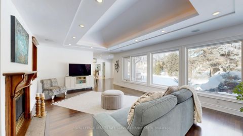 Photo 10 at 62 Wimpole Drive, Windfields, Toronto