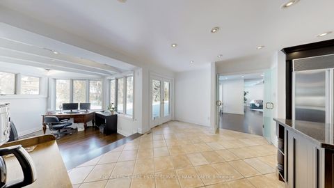 Photo 18 at 62 Wimpole Drive, Windfields, Toronto