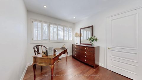 Photo 33 at 62 Wimpole Drive, Windfields, Toronto