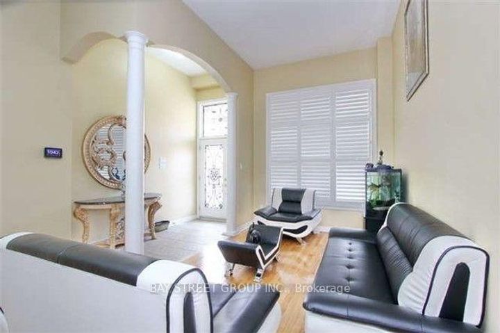 Photo 1 at 6 Everingham Circle, Wellington, Brampton